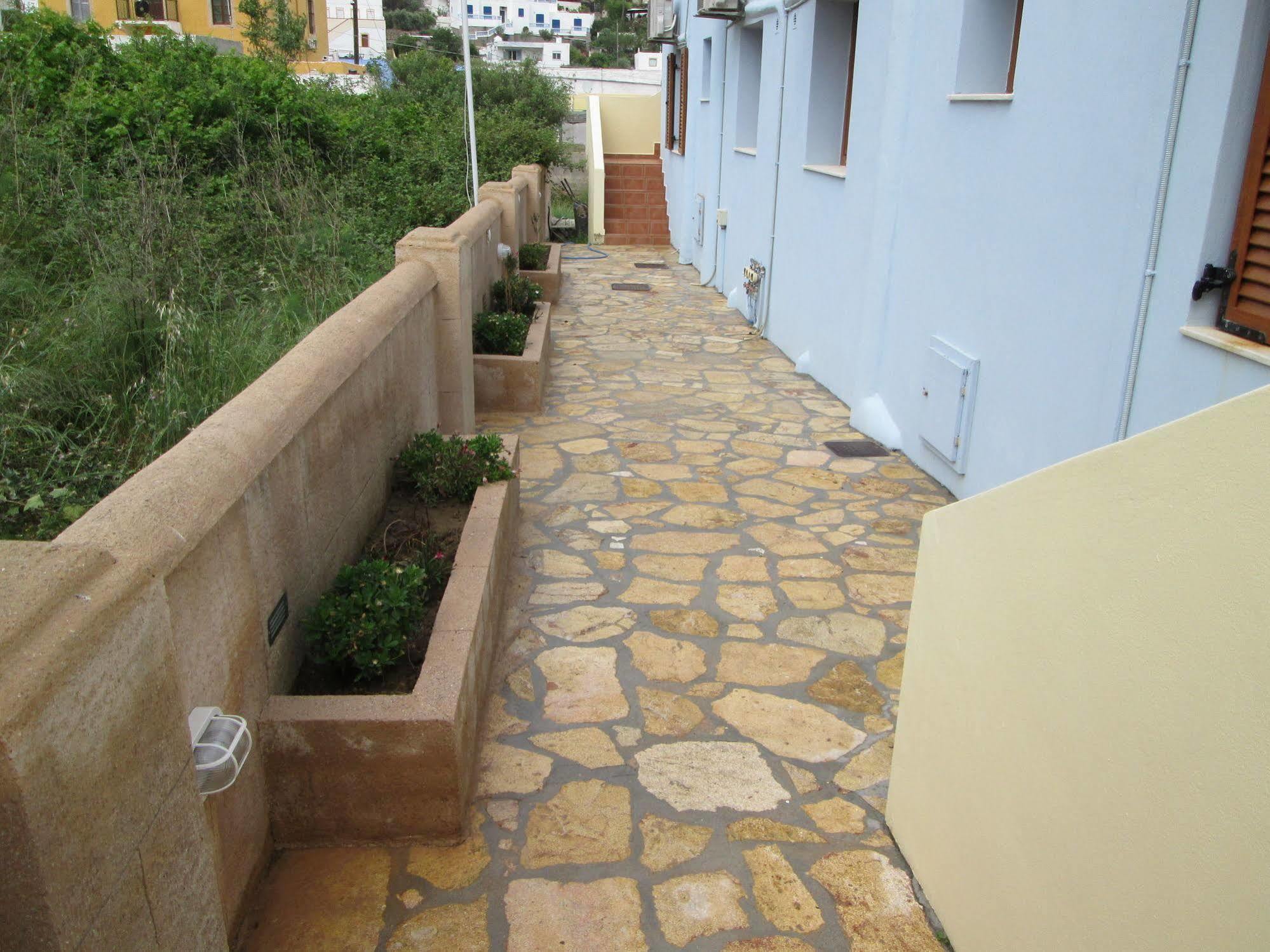 Anemi Leros Apartments Panteli Экстерьер фото